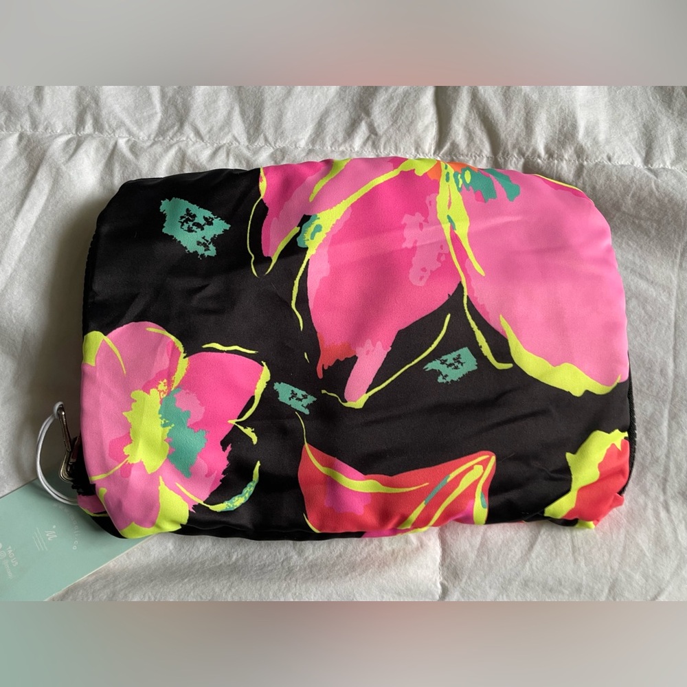 Maaji Packable Duffle - Picture 4 of 6